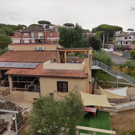 Villa Giuliana Stanze Con Bagno Interno In Villa A 350 Mt Spiaggia Libera Lido Delle Sirene Анцио Экстерьер фото